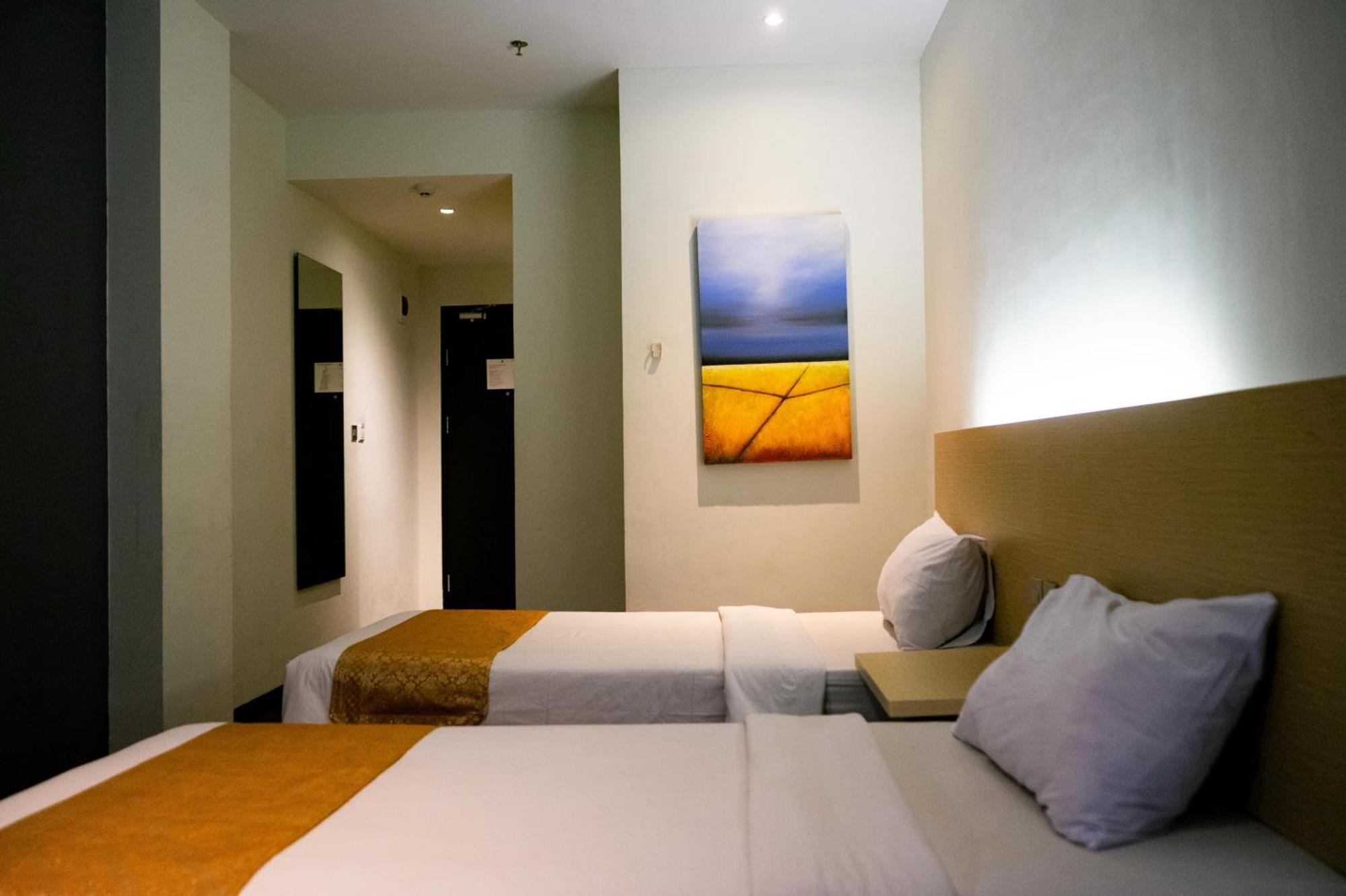 Yunna Hotel Lampung Bandar Lampung Exterior foto