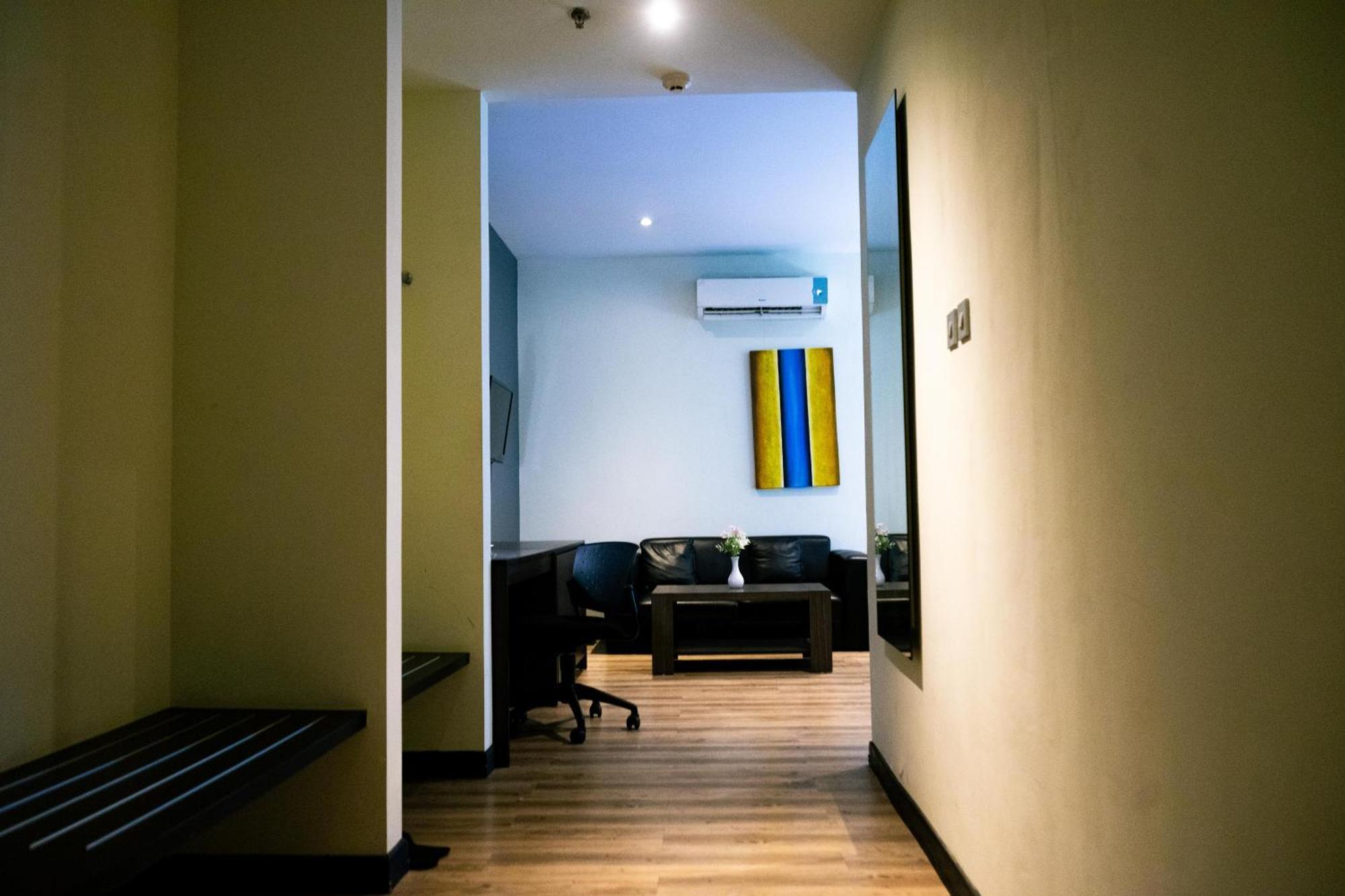 Yunna Hotel Lampung Bandar Lampung Exterior foto